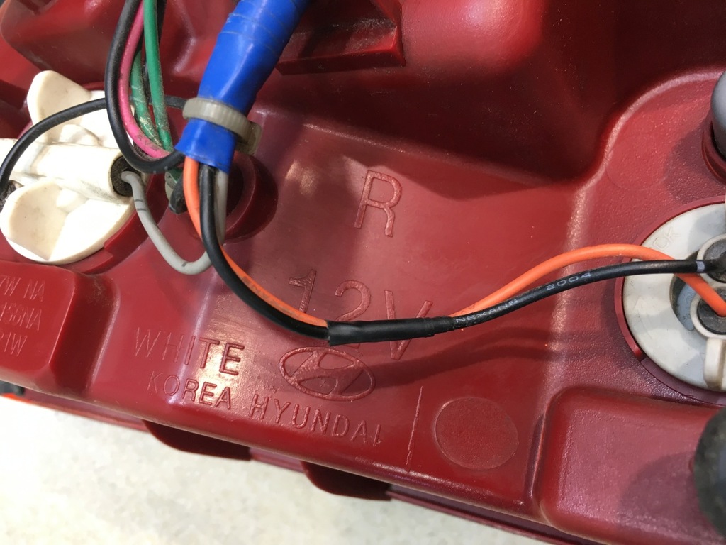 фото №10, Лампа правый задняя hyundai elantra iii