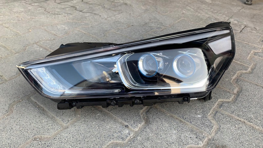 фото №1, Hyundai ioniq 2018- лампа передняя левая