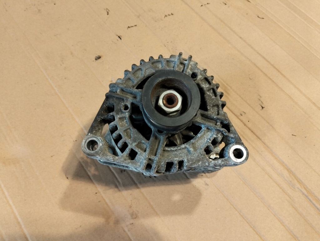 Купити Opel meriva 1.4 16v генератор 13222930