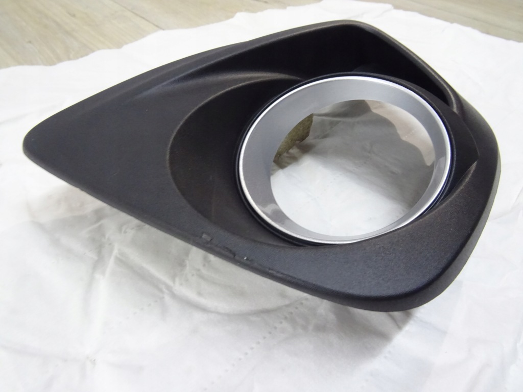 фото №3, Mazda рамка противотуманной фары левая sport d01n-50-c20d