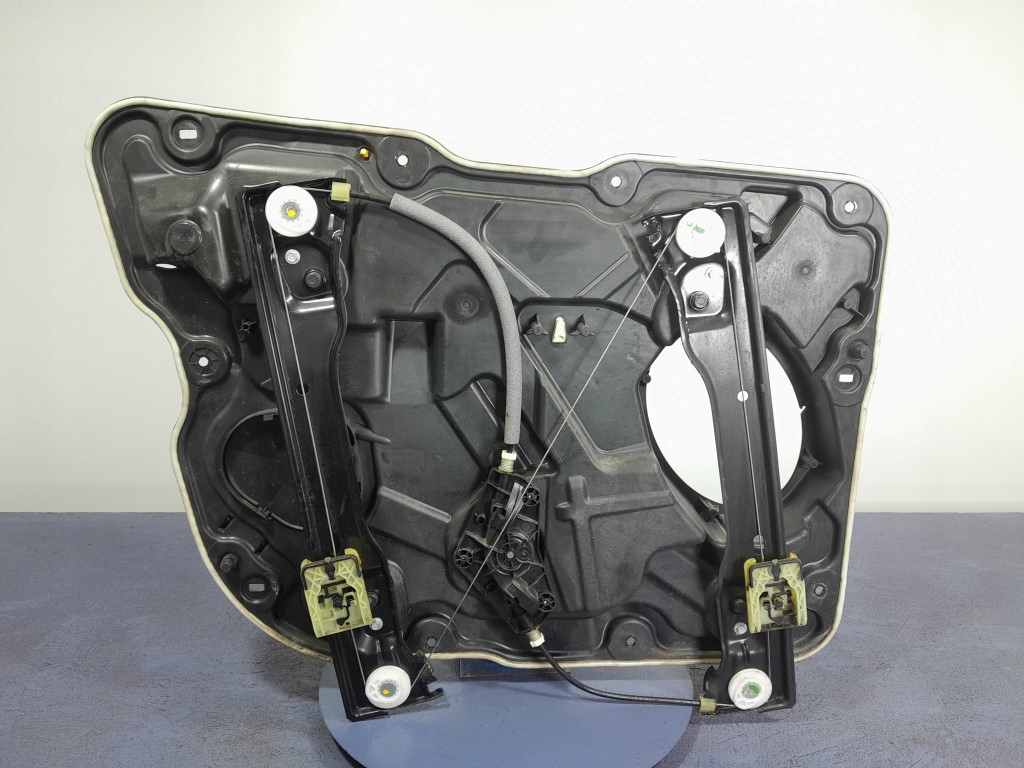 Jeep grand cherokee wk2 підйомник моторчик скло перед правий 68231062af в Україні