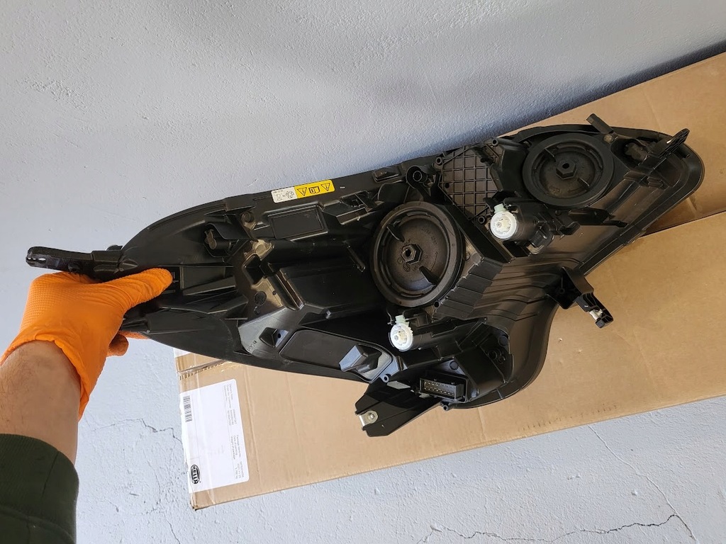 фото №8, Opel corsa e набор ремонтный крепления лампы левая