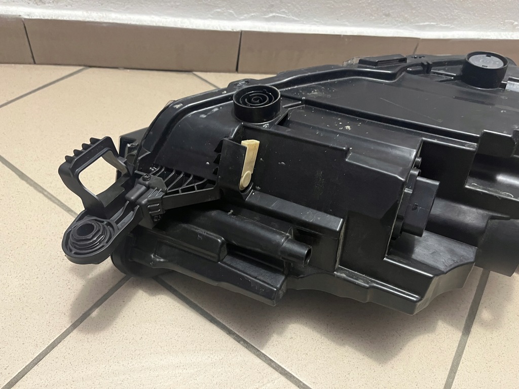 фото №14, Skoda fabia iv 4 6vb 21- лампа передня перед ліва