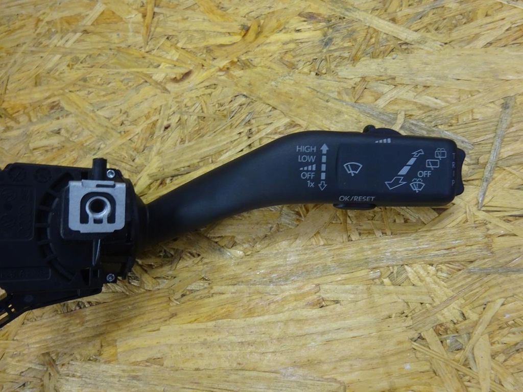 фото №8, Skoda octavia ii vrs рычаг переключатель дворник 1k0953519j