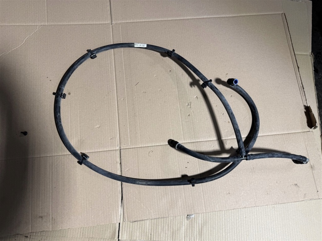 фото №1, Wąż шланг омывателя перед gv44-13k140-ab ford kuga mk2 lift