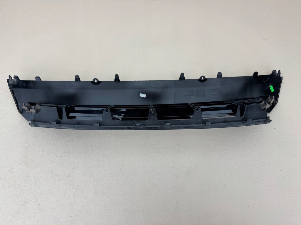 фото №15, Volvo xc60 2 ii lift 21r- решітка середня бампера перед 32234959