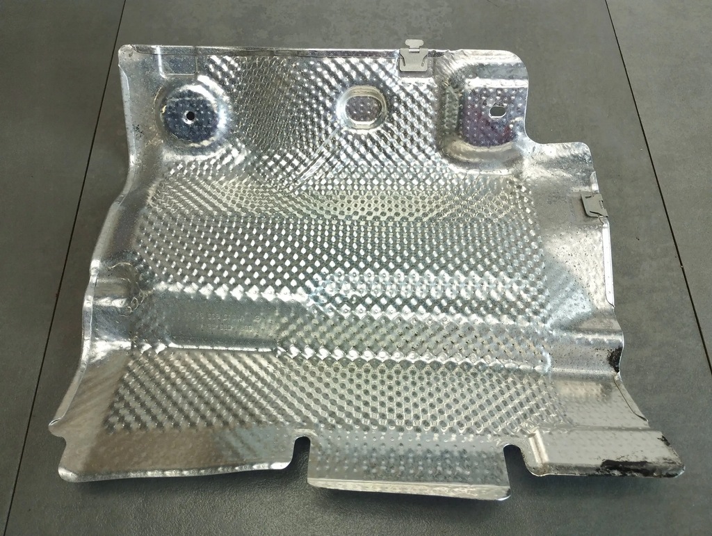 фото №1, Mercedes-benz cls c218 захист теплова a2126823371