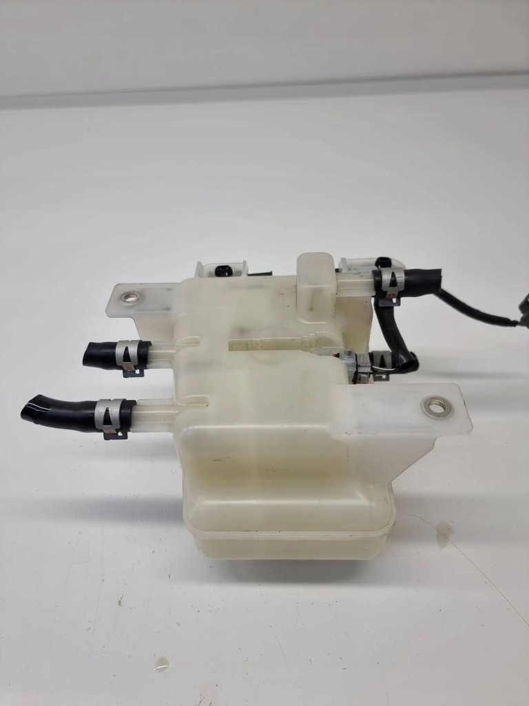 Lexus nx 2021 бак рідина гальмівний в Україні