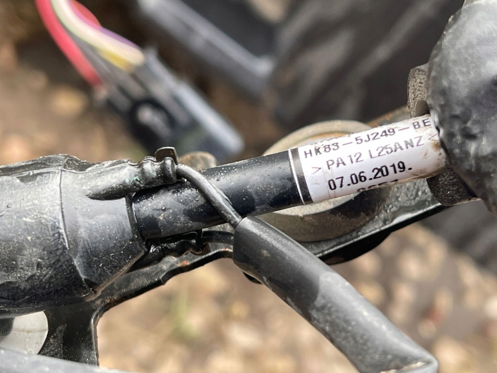 Купить Бак насос adblue jaguar f-pace hk83-5j228-ag fpla-5j229-ac