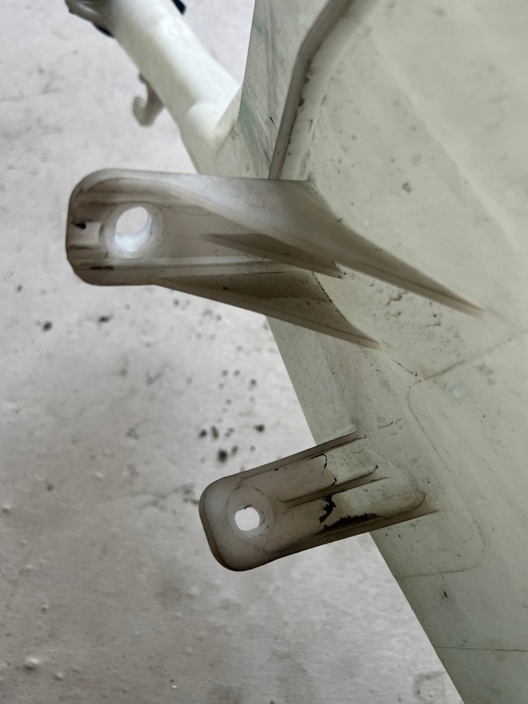 фото №5, Hyundai i20 12-14 lift бачок омивача