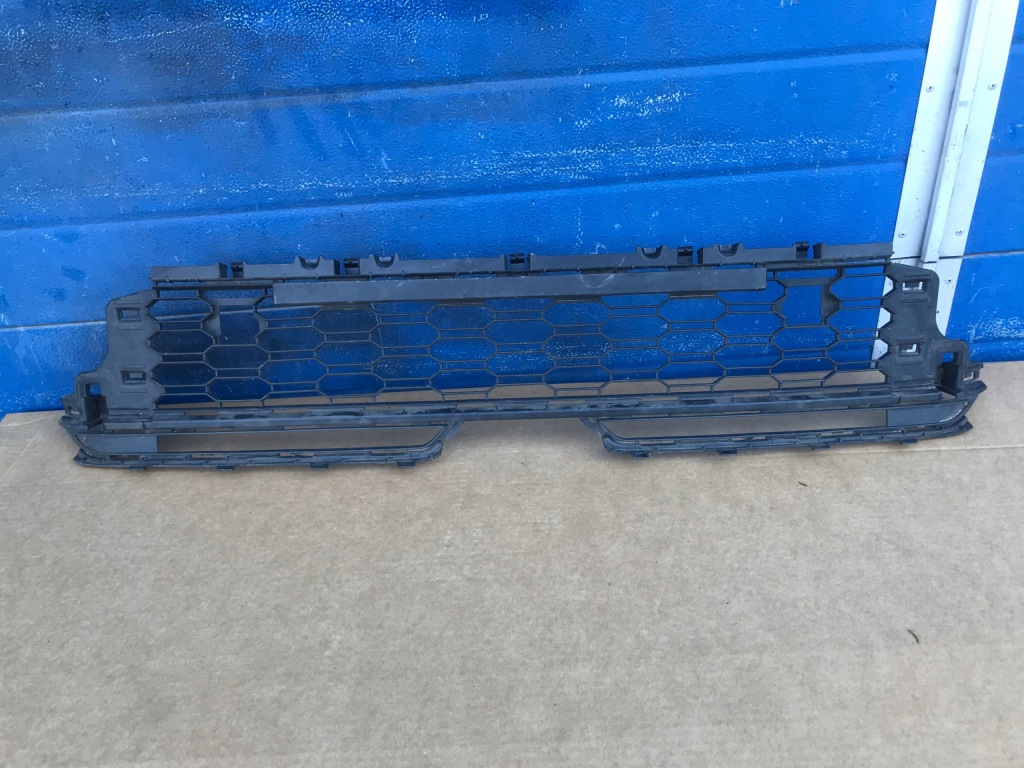 фото №1, Решётка бампера skoda kamiq 658853677