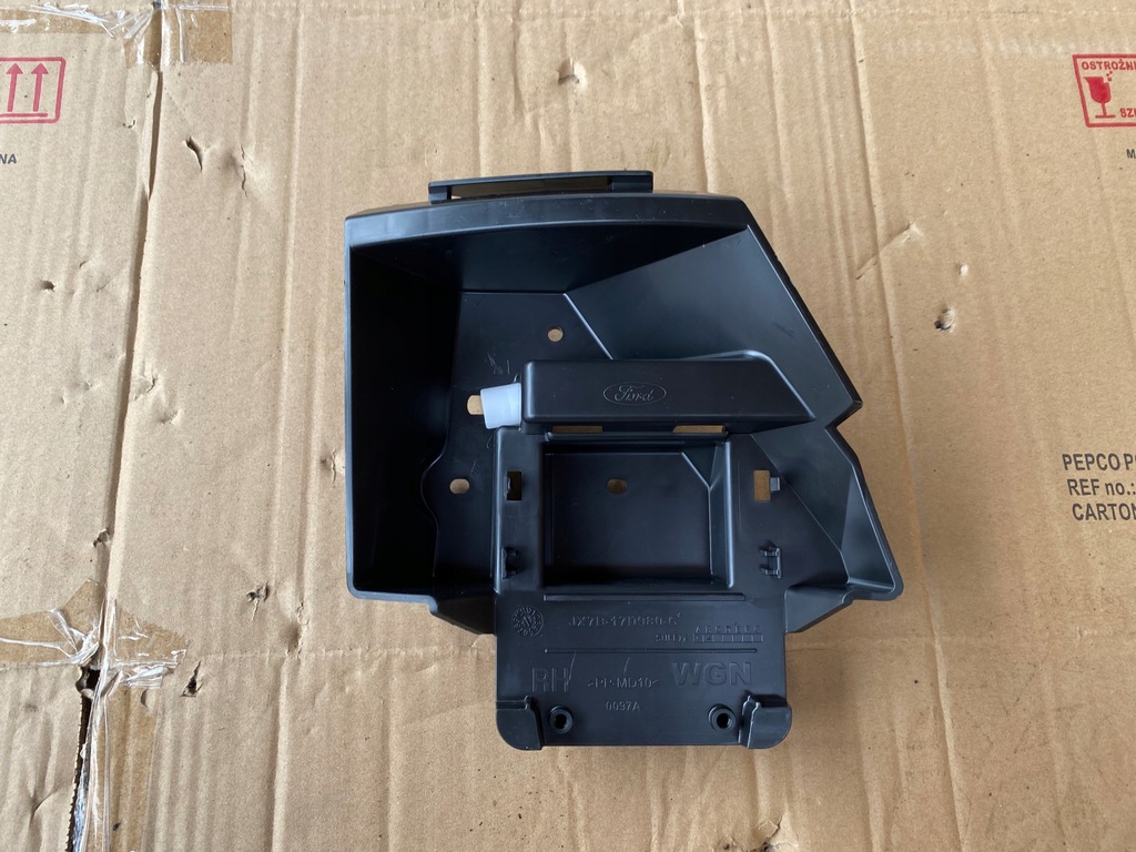 фото №1, Напрямна бампера правий задня ford focus mk4 iv