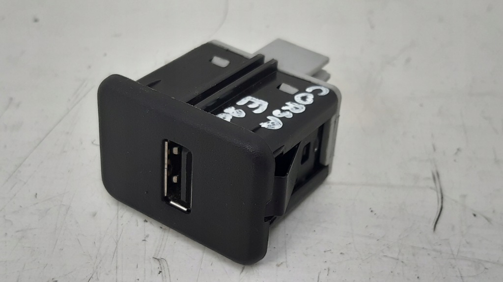 фото №1, Роз'єм usb 20928734 opel corsa e