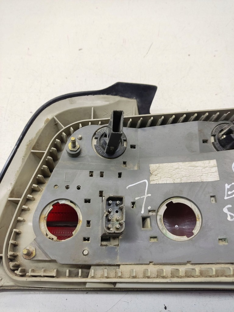 фото №13, Bmw 3 e36 1994 лампа задня 1387365