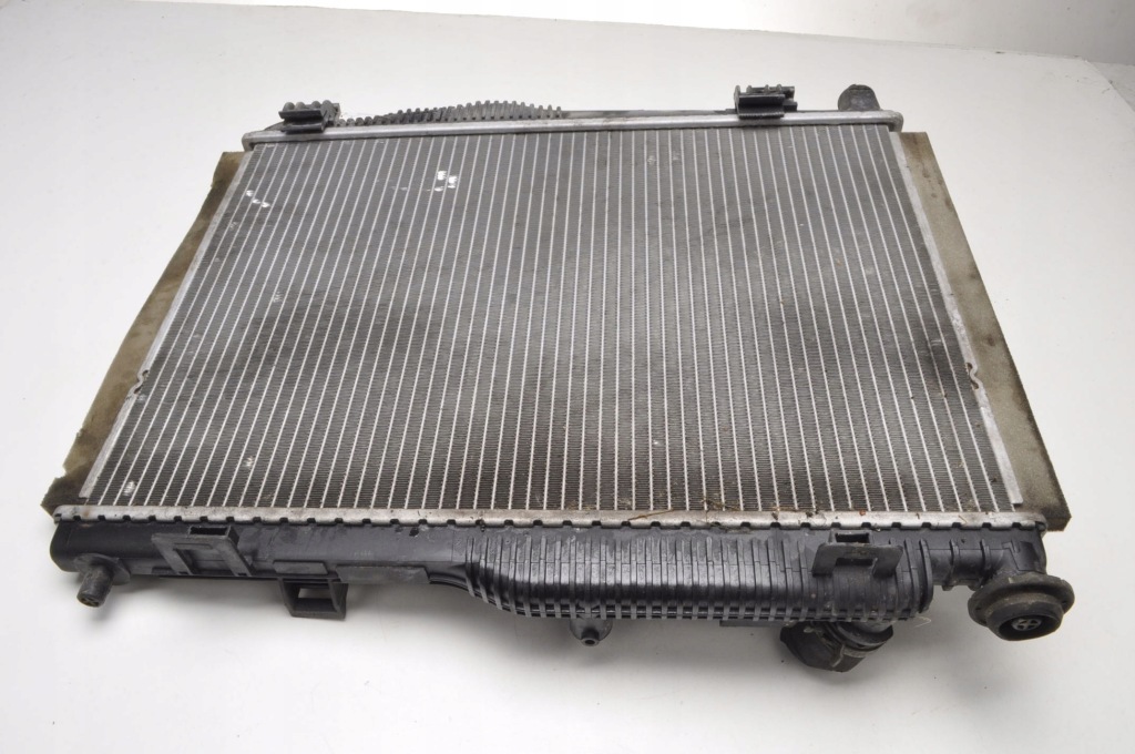 Ford fiesta mk8 1.0 12v радиатор воды с Разборки