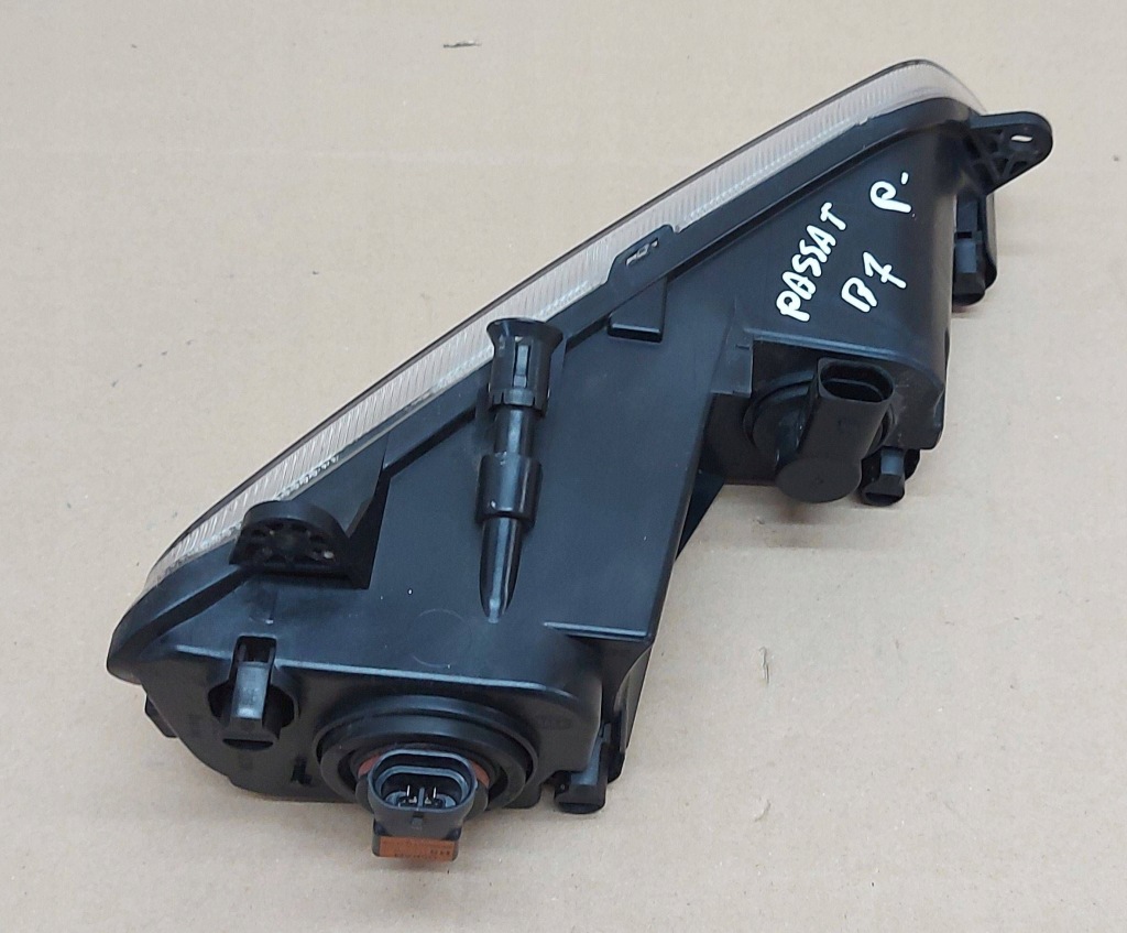 фото №4, Протитуманна фара правий volkswagen passat b7