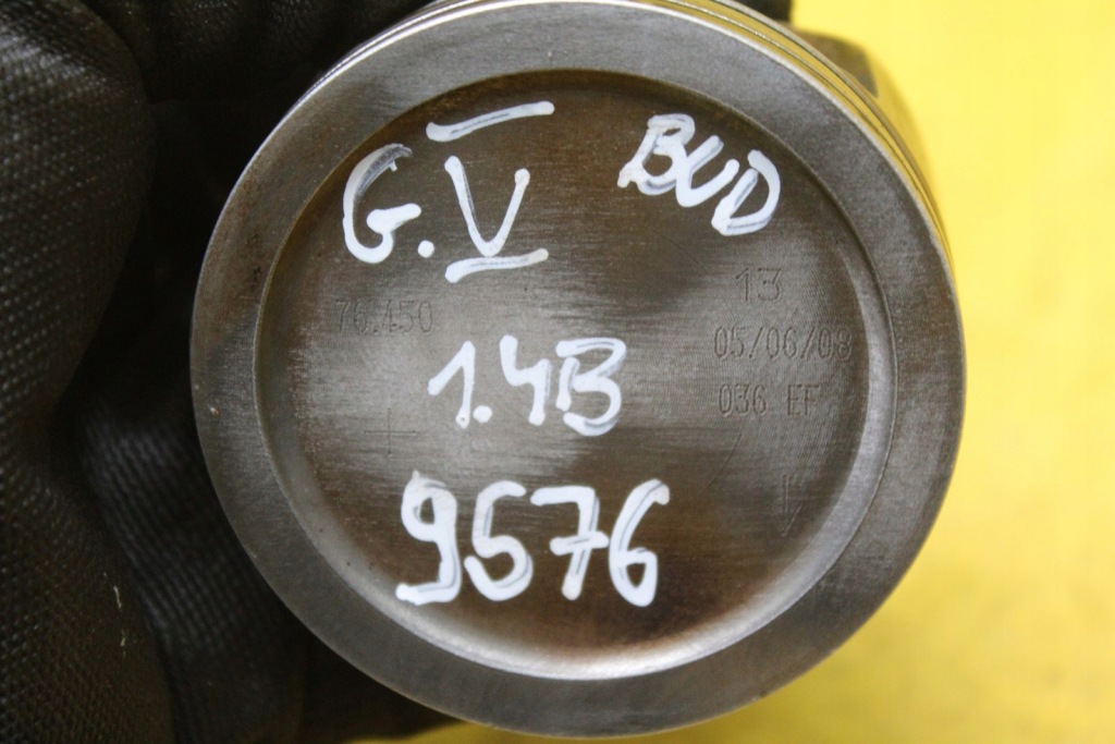 фото №14, Поршень шатун 032t seat ibiza iv vw golf v 1.4 b bud 036ef