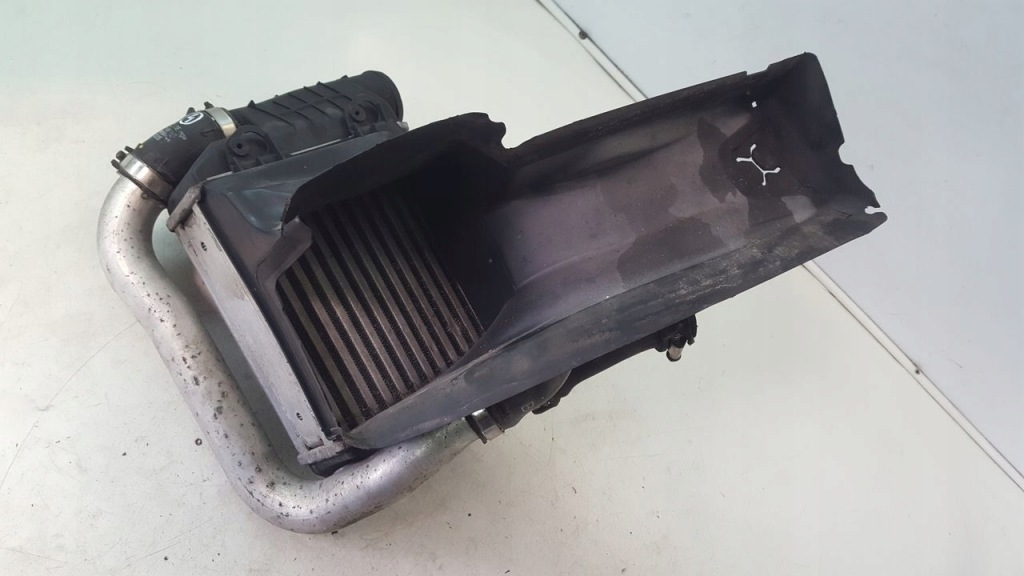 Интеркулер правый audi a6 c6 2,7 tdi Киев