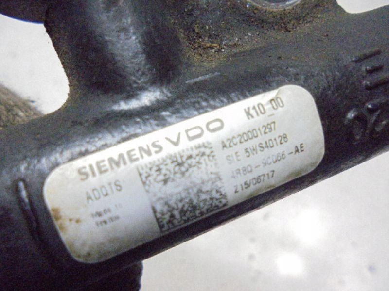 фото №6, Peugeot 407 молдинг 4r8q-9c066-ae 2,7hdi 5ws40128