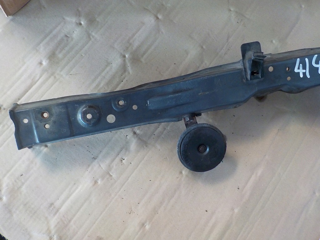 фото №1, Toyota avensis 2.2 d-cat pas передній