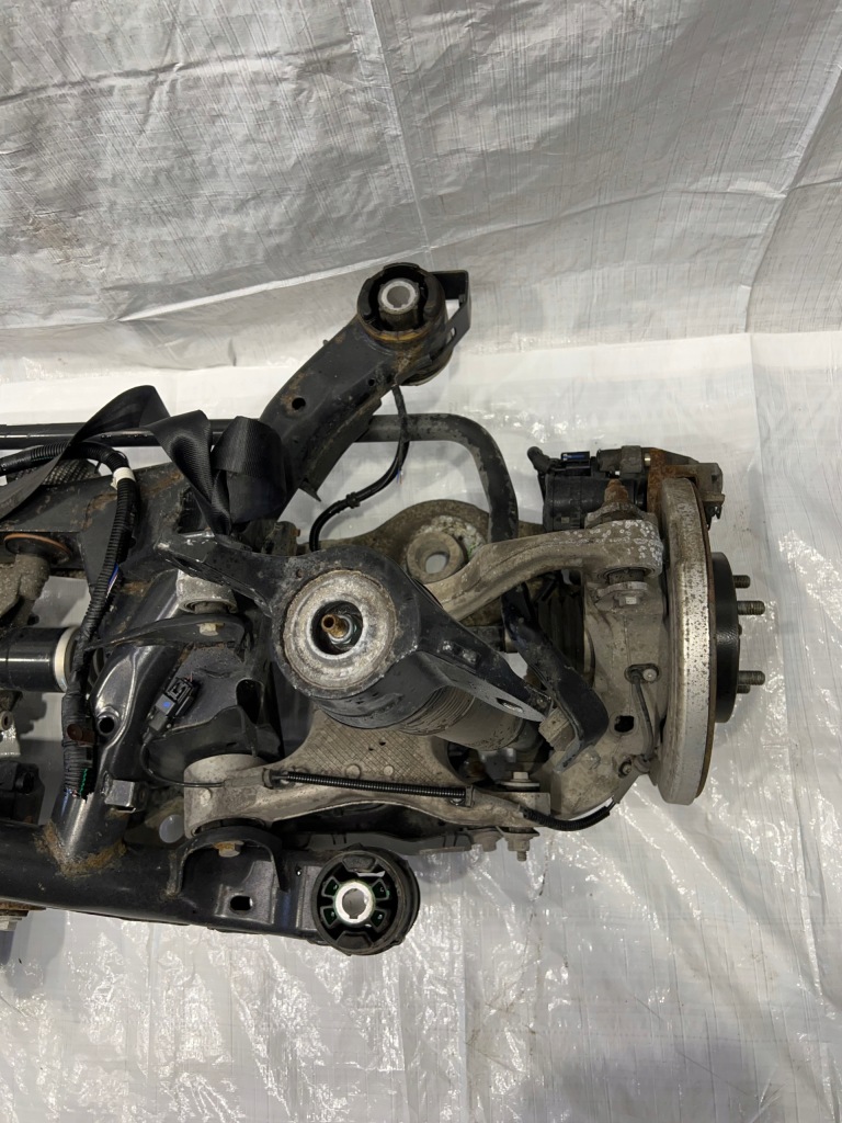 Jaguar e-pace балка подвеска oś задняя задняя kpl в Украине