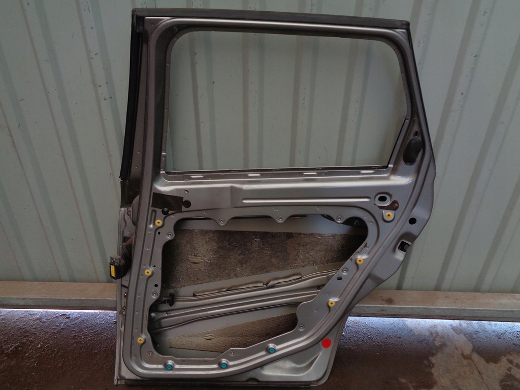 фото №10, Дверь alfa romeo 159 kombi правое задние kod 651