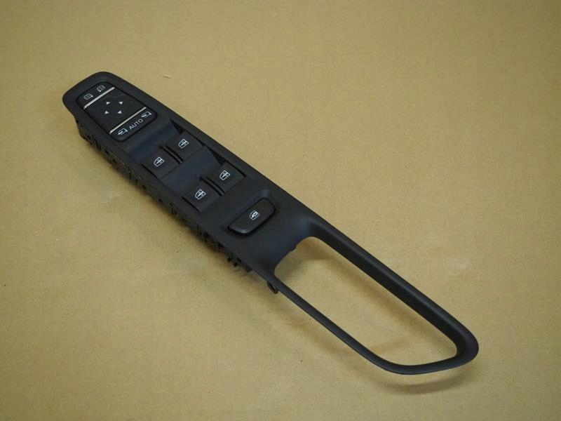 фото №1, Панель окон зеркал renault clio iv