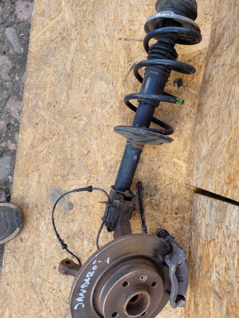 фото №3, Поворотный кулак правая dacia sandero i