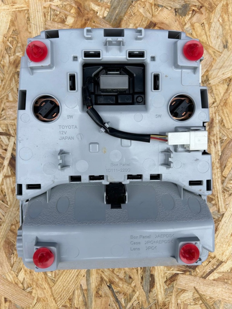 фото №4, Toyota prius iv prime plug-in лампа кабины sos