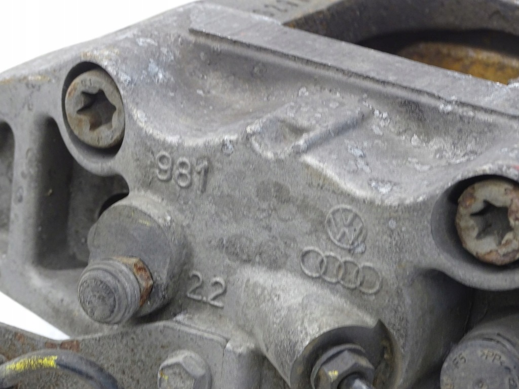 фото №5, Суппорт тормозной левый перед audi a3 8p tt 8j 3.2 r32 vr6