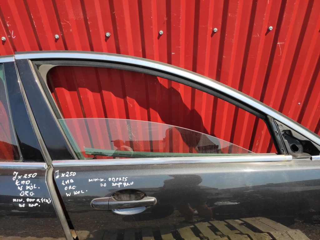 фото №11, Jaguar xf x250 дверь правый перед правое передние оригинал ładne w цвет