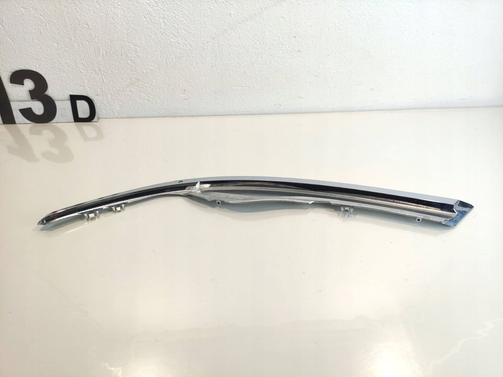 фото №5, Toyota auris молдинг лампи хром правий перед 5318202090