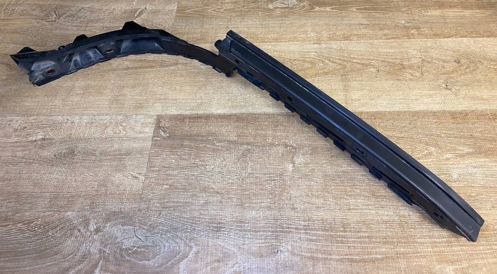 фото №2, Напрямна бампера лівий задня porsche cayenne 9pa type 955/957 7l5807393d