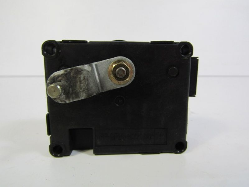 фото №5, Jaguar xj x308 двигатель крышка отопителя 063700-5401