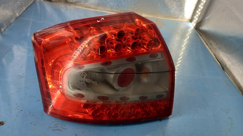 фото №1, Лампа ліва задня audi a4 b6 02r sedan