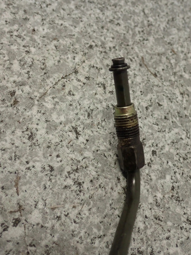 фото №8, Nissan xtrail t30 2.2dci 01- шланг підсилювача датчик