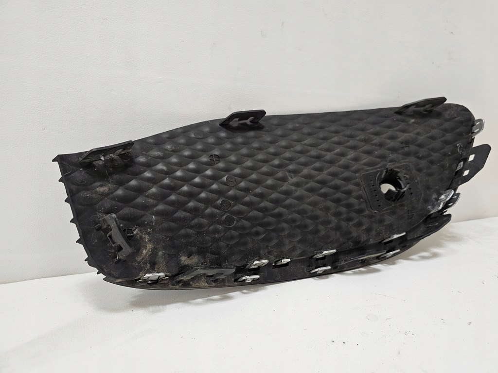 фото №8, Решітка бампера права mercedes e-klasa w213