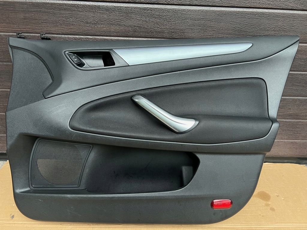 фото №1, Ford mondeo mk4 fl оббивка обшивка двері правий