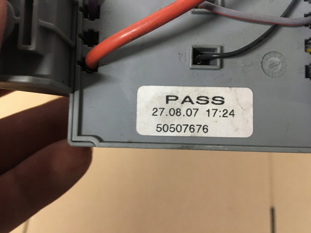 фото №3, Коробка предохранителей 50507676 alfa romeo 159