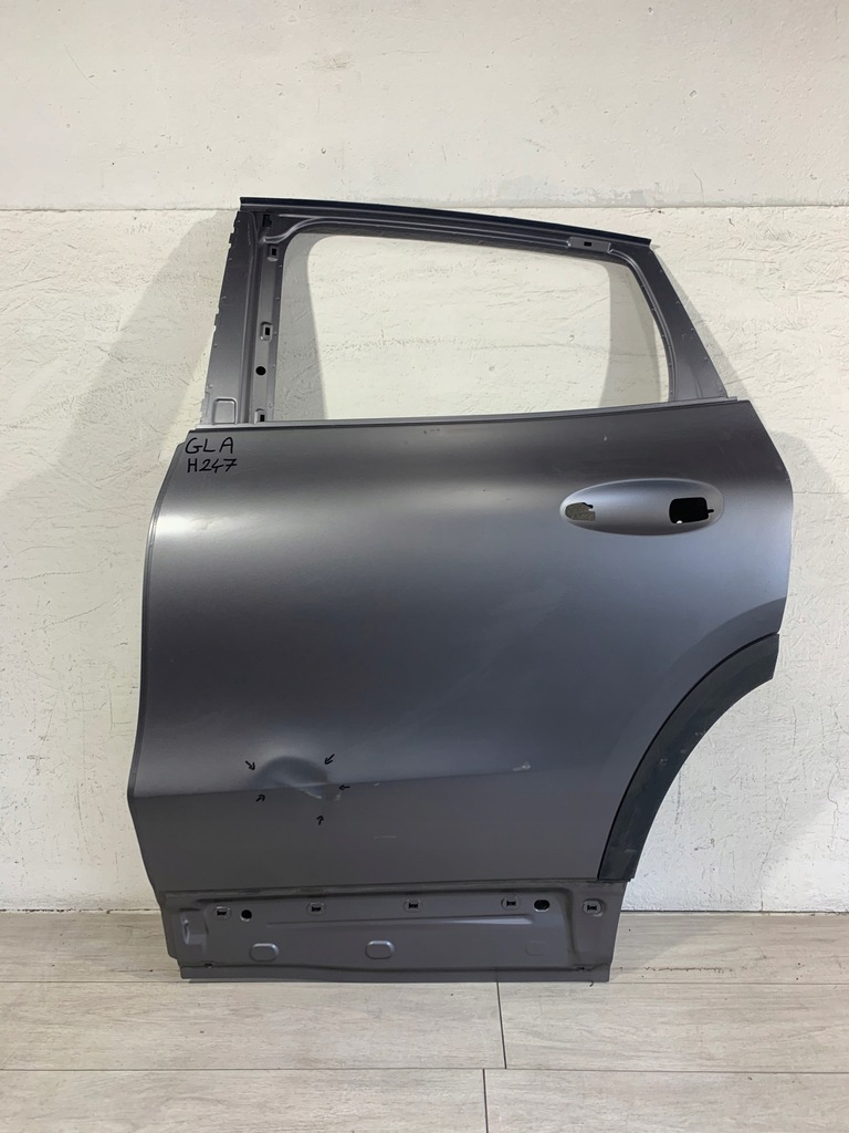 фото №1, Mercedes gla ii h247 2020 дверь левый задняя