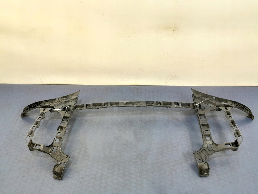 фото №1, Vw passat cc крепления направляющая бампера задняя kpl