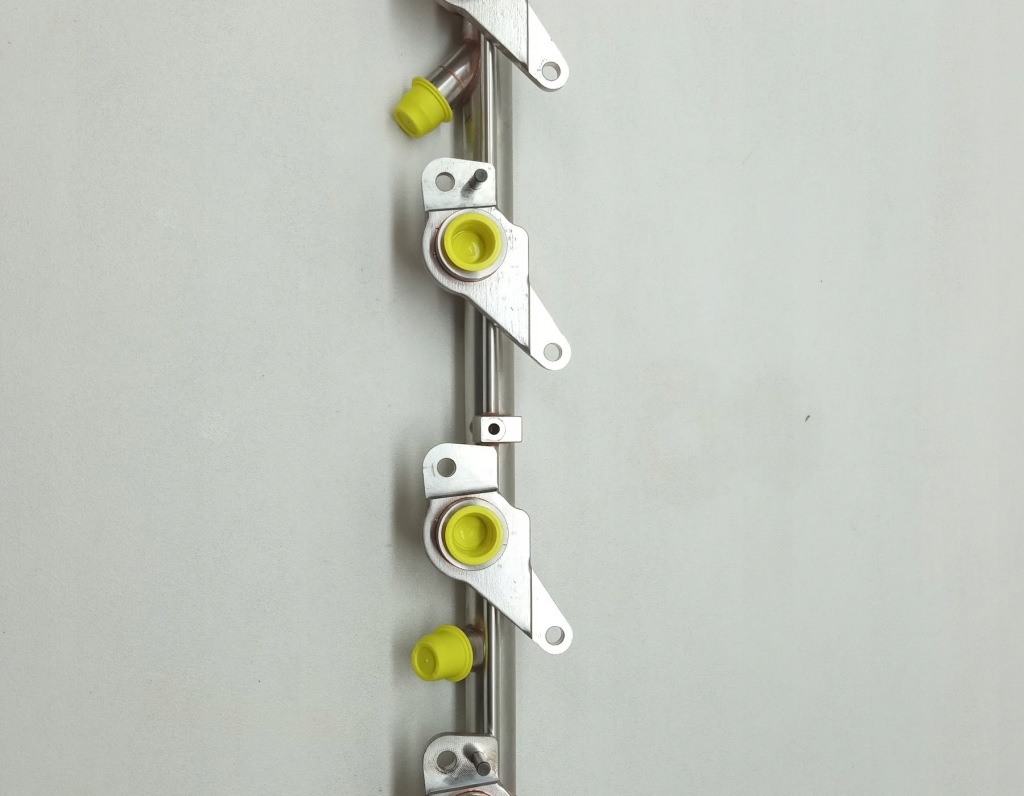 фото №2, Молдинг впрыскная mercedes gl x166 4.7 v8 a2780703395