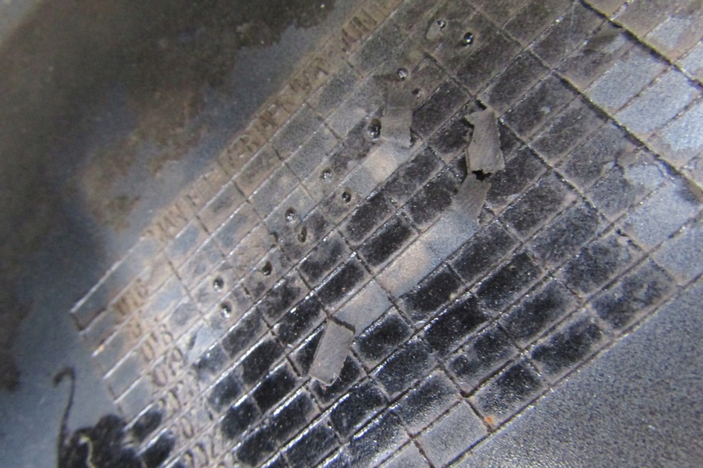 фото №8, Накладка спойлер перед aston martin vantage 18-