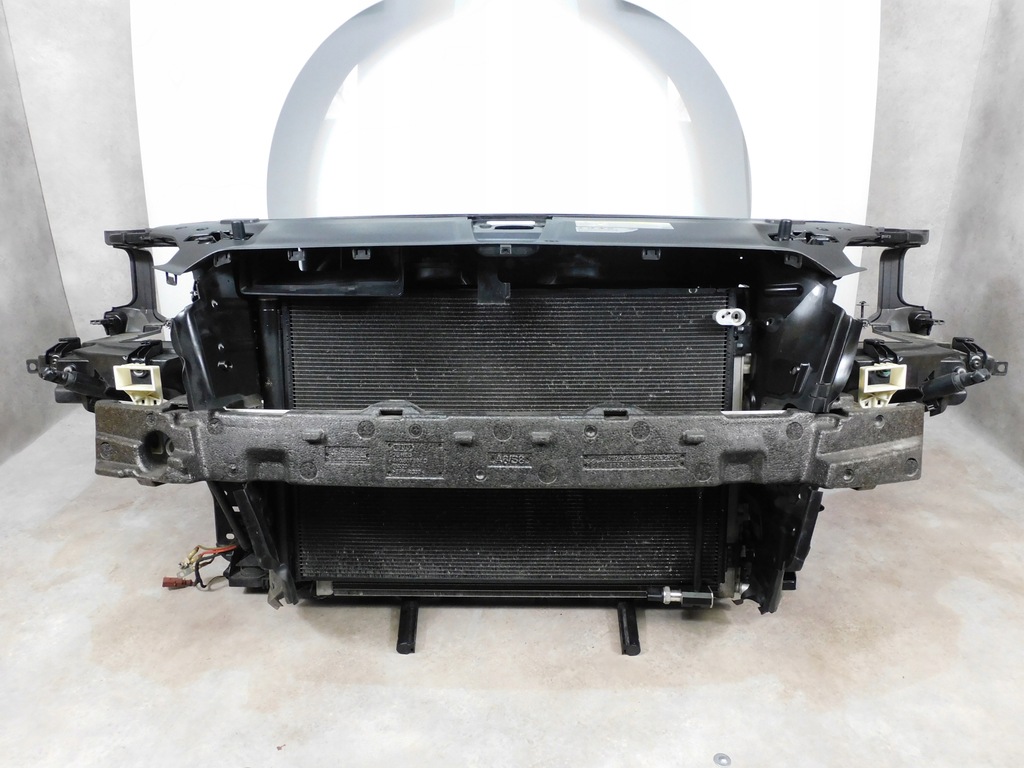 фото №10, Audi a8 d4 4h lift kompletny перед бампер лампы капот pas ls9r matrix