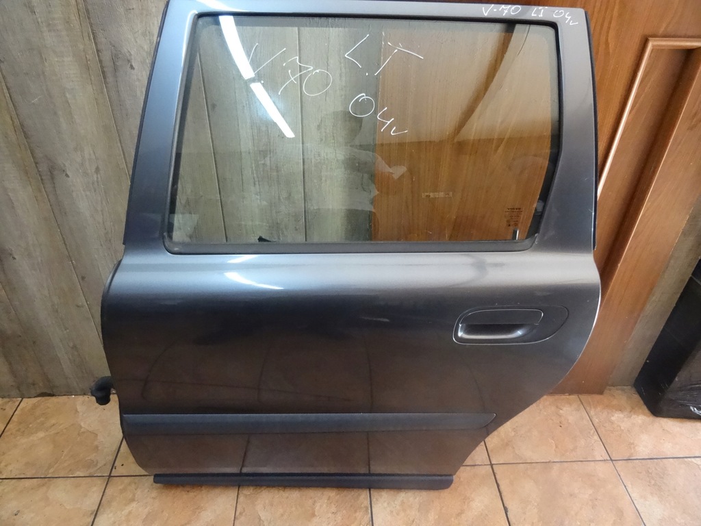 фото №1, Volvo v70 2.4d 04' дверь левый задняя