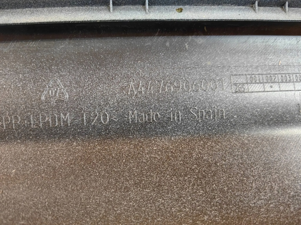 фото №7, Mercedes vito w447 amg - молдинг порог правая