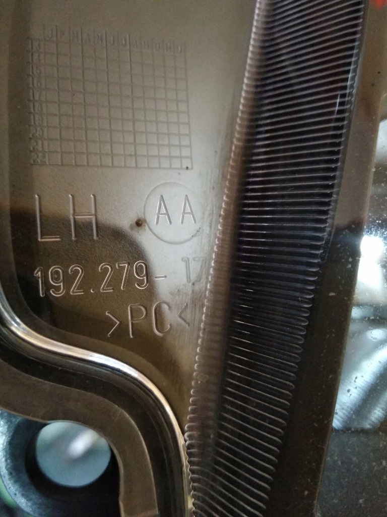 фото №12, Vw scirocco iii 1k8 лампа поворотник ліва hella 192.279-17 eur.