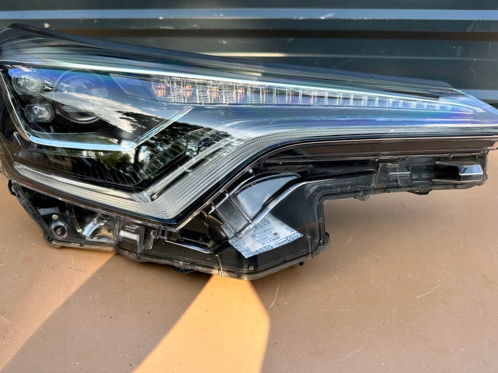 фото №7, Toyota chr 16-19r лампа передняя правая full led