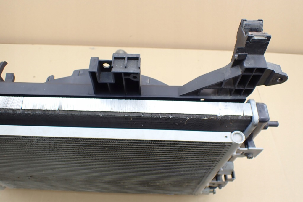 Радіатор кондиціонера конденсатор вентилятор dacia duster 1 1.5dci 691274 Доставка