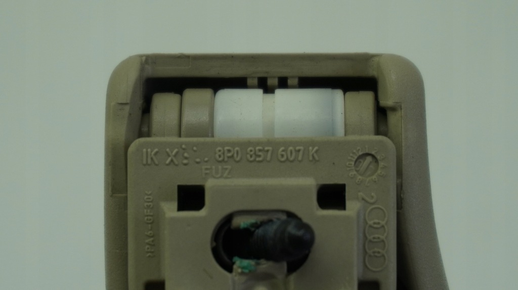 фото №9, Audi q7 4l ручка кронштейн потолочный